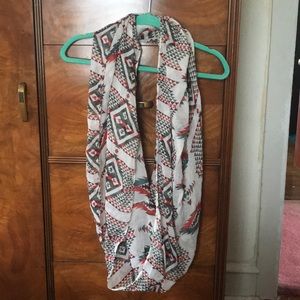 Pattern infinity scarf